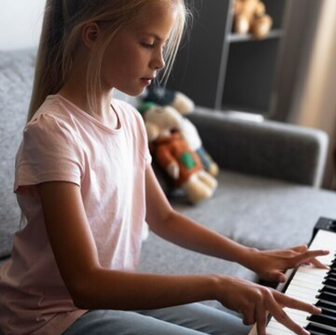 Индивидуальные занятия по игре на фортепиано для детей в Москве