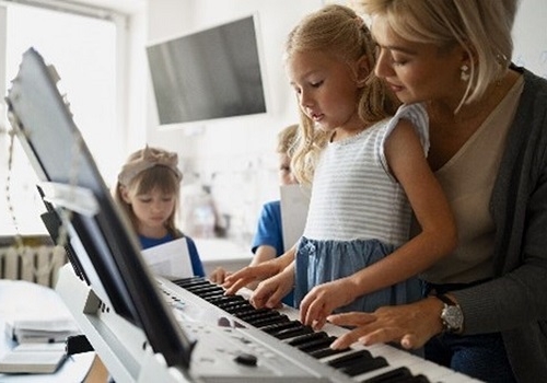 Индивидуальные занятия по игре на фортепиано для детей в Москве