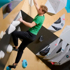 Вводное занятие по скалолазанию для детей и взрослых в Москве