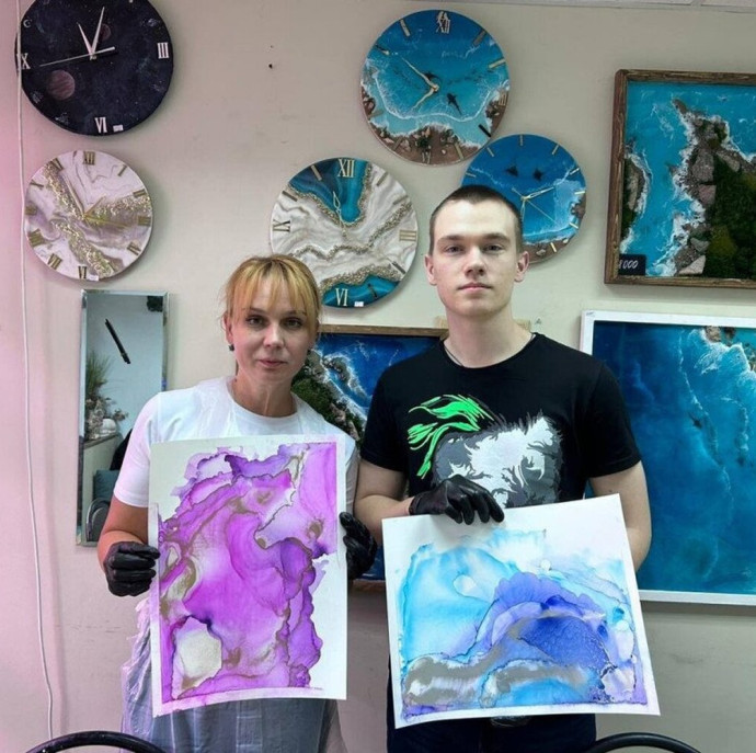 Мастер-класс по алкогольным чернилам в Москве