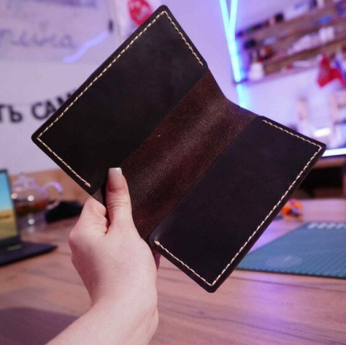 Мастер-класс по кожевничеству Обложка на паспорт в Москве