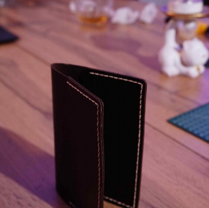 Мастер-класс по кожевничеству Обложка на паспорт в Москве