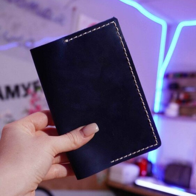 Мастер-класс по кожевничеству Обложка на паспорт в Москве