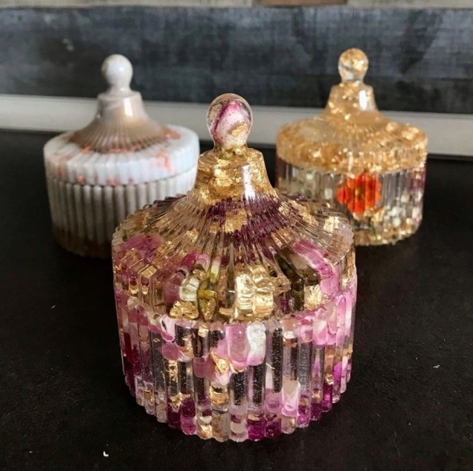 Мастер-класс Новогодние предметы интерьера с эпоксидной смолой в Москве