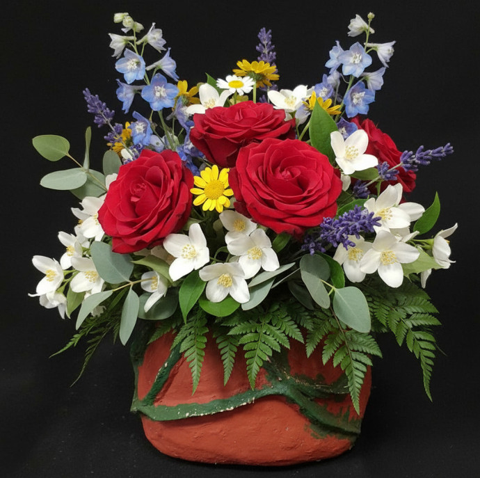 Мастер-класс Цветочная композиция в ящике в Москве