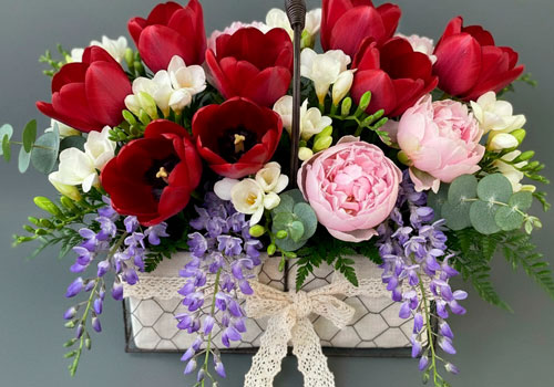 Мастер-класс Цветочная композиция в ящике в Москве