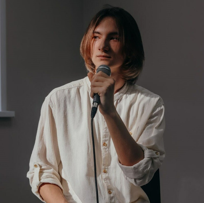 Музыкальные инструменты /вокал /актерское мастерство онлайн в Москве