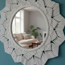 Мастер-класс по созданию украшения для зеркала в технике макраме в Москве