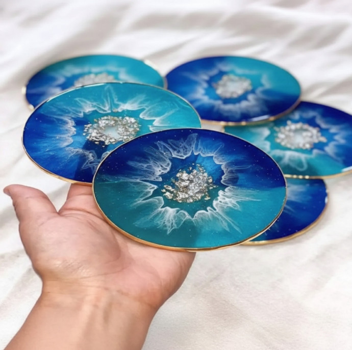 Мастер-класс подстаканники и сырные тарелки из эпоксидной смолы в Москве