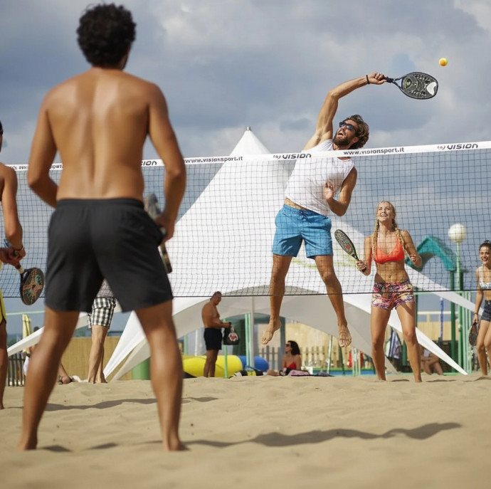 Три занятия тремя видами тенниса (теннис, пляжный теннис, падел) в Москве