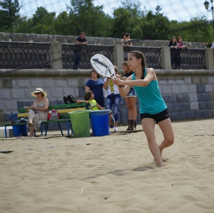 Три занятия тремя видами тенниса (теннис, пляжный теннис, падел) в Москве
