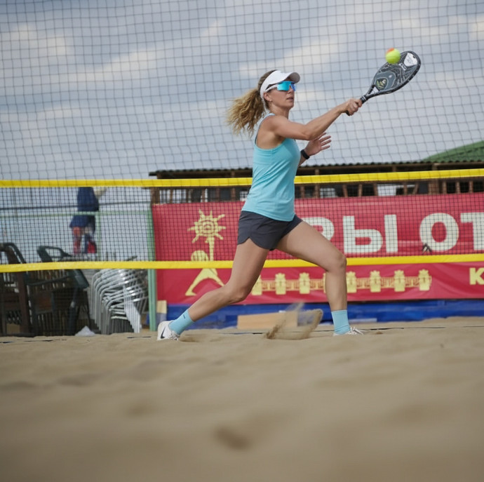 Три занятия тремя видами тенниса (теннис, пляжный теннис, падел) в Москве