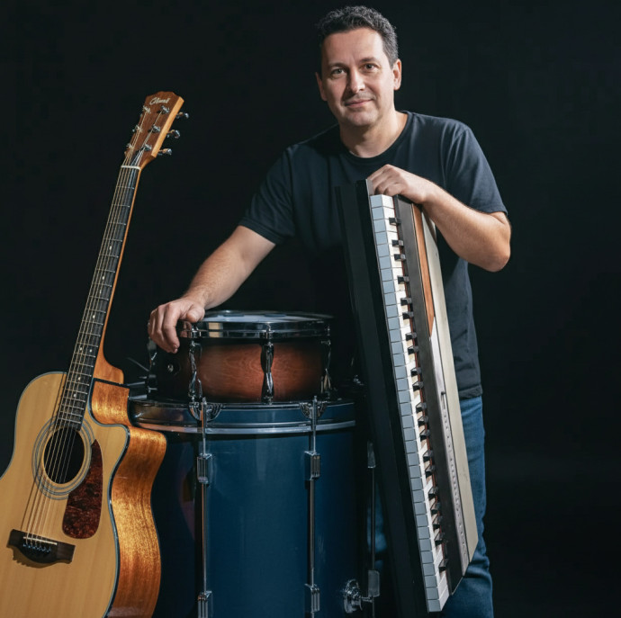 Урок на музыкальных инструментах в Москве