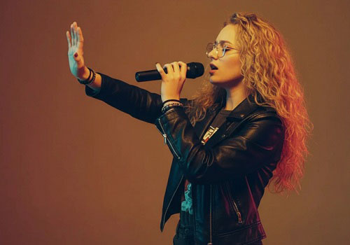 Групповые занятия вокалом для взрослых в Москве