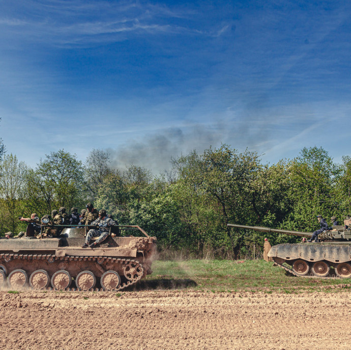 Поездка на танке или БМП со стрельбой из оружия в Москве