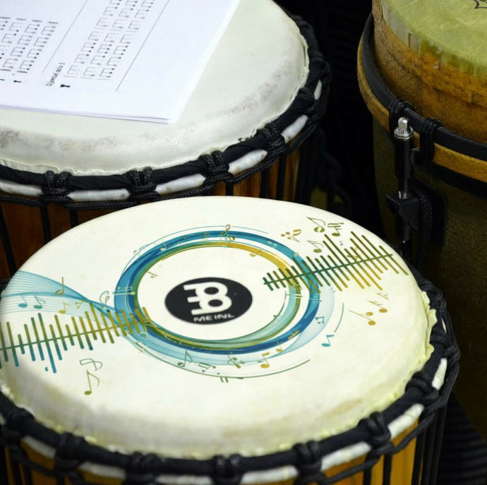 Урок игры на джембе в Москве