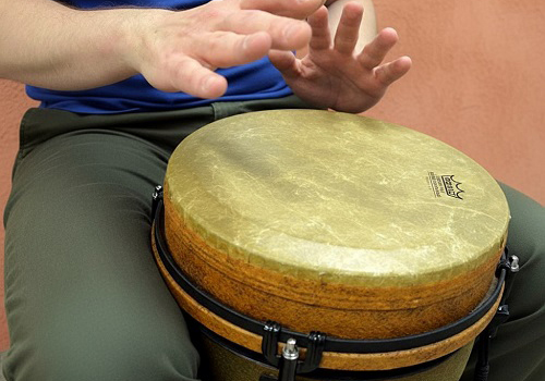 Урок игры на джембе в Москве