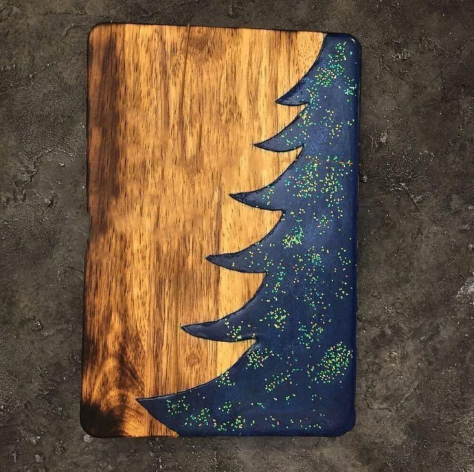 Мини курс Новогодняя сервировочная доска с эпоксидной смолой в Москве