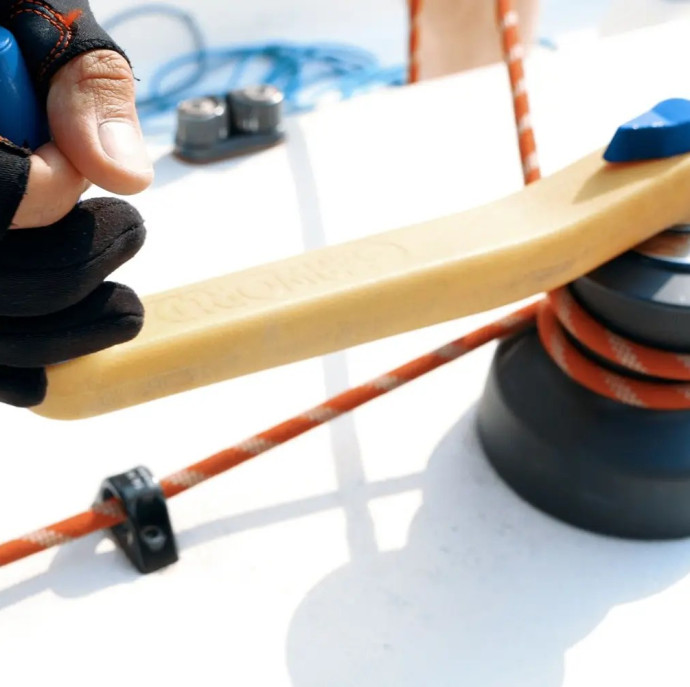 Прогулка на парусной яхте в Москве