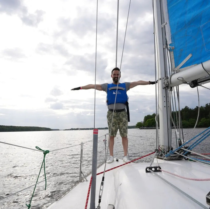 Прогулка на парусной яхте в Москве