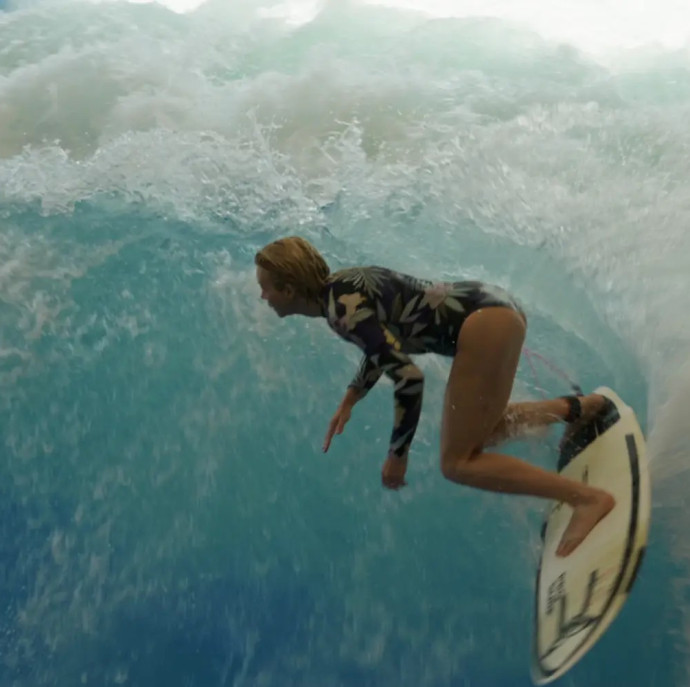 Серфинг на искусственной волне в Москве