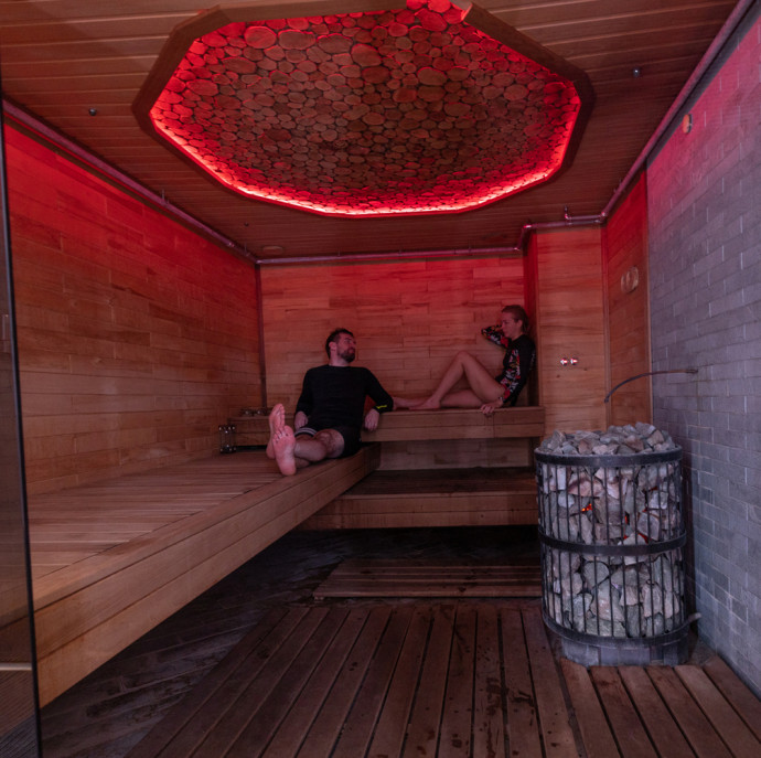 Серфинг на искусственной волне в Москве