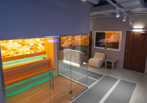 Серфинг на искусственной волне в Москве