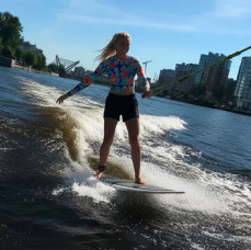 Вейксерфинг в Москве