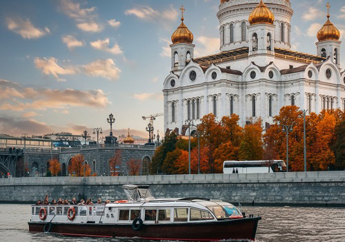 Речная прогулка на теплоходе в Москве