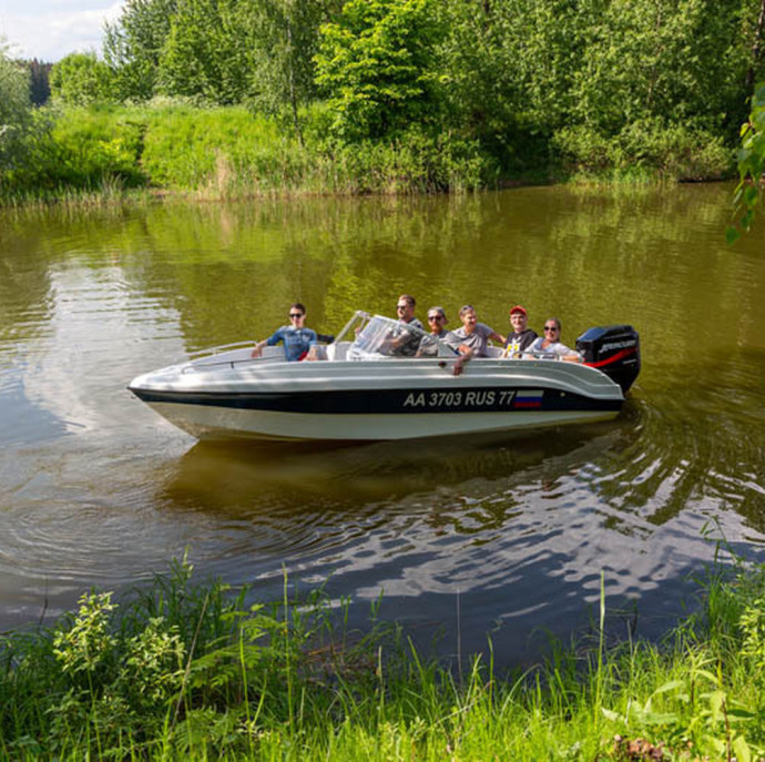 Прогулка на скоростном катере в Москве