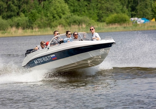 Прогулка на скоростном катере в Москве