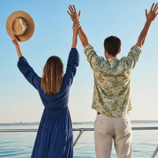 Прогулка на катере с посещением детского зоопарка в Москве