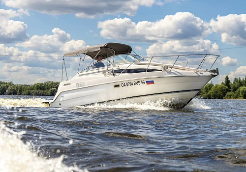 Семейная прогулка на яхте в Москве