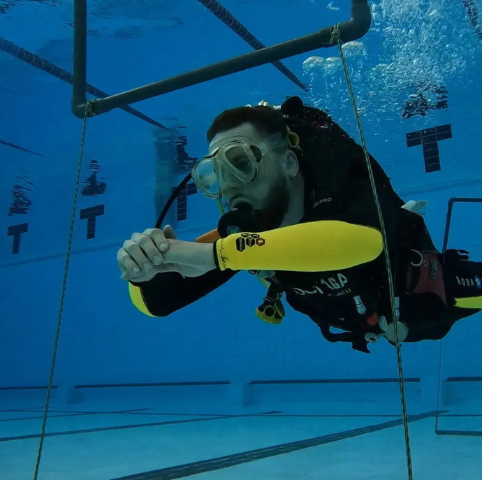 Дайвинг погружение в бассейне в Москве