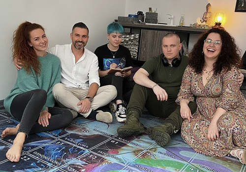Игра Лила с ведущим в Москве