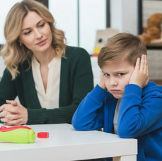 Онлайн урок Что делать если ребенок не слушается и все делает наоборот в Москве