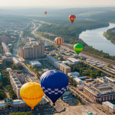 Полет на большом воздушном шаре в группе в Москве