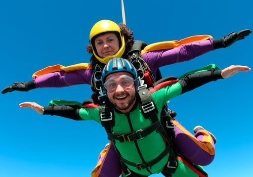 Прыжок с парашютом в тандеме в Москве