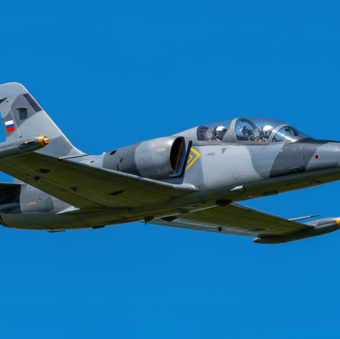 Полет на реактивном истребителе Л-39 в Москве