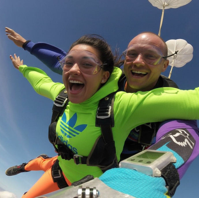 Прыжок с парашютом в тандеме на аэродроме Киржач в Москве