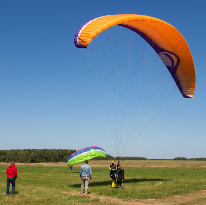 Полет на параплане День в школе в Москве
