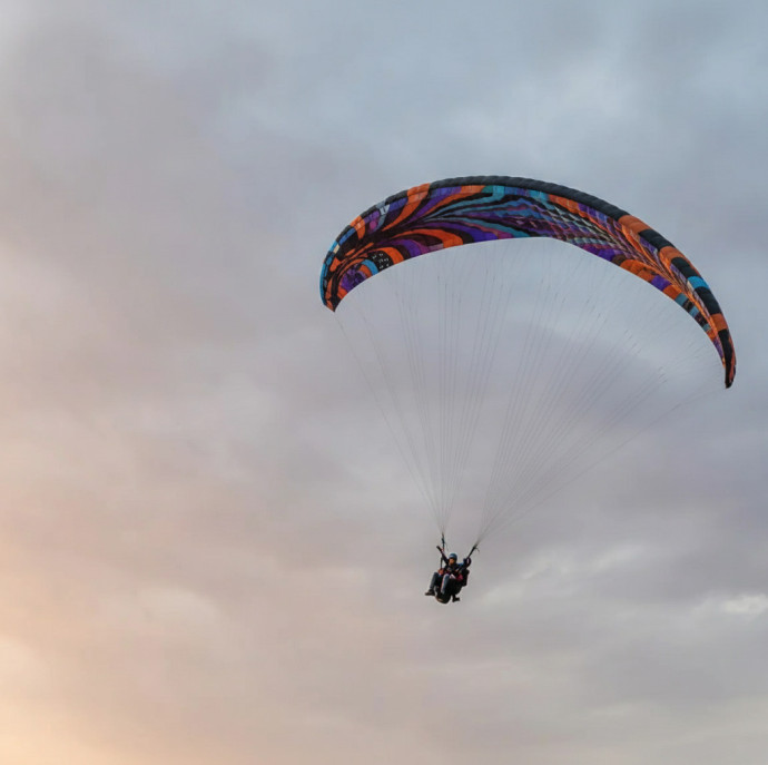 Полет на параплане с акробатикой в Москве