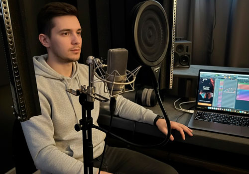 Запись трека в студии звукозаписи в Москве