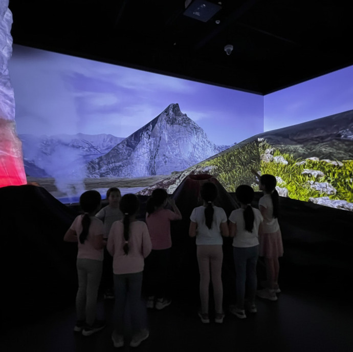 Мультимедийная выставка Большая страна в Москве