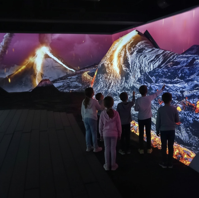 Мультимедийная выставка Большая страна в Москве