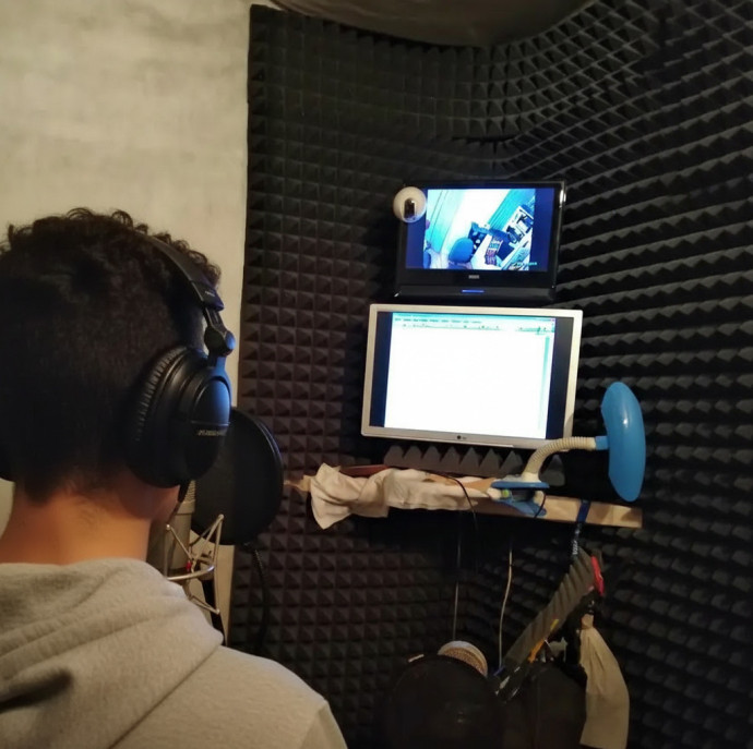 Запись диска (3-4 песни и обложки с фото) в Москве