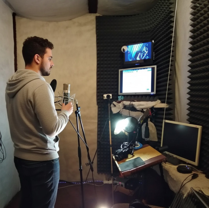 Музыкальный презент (запись песни в студии) в Москве