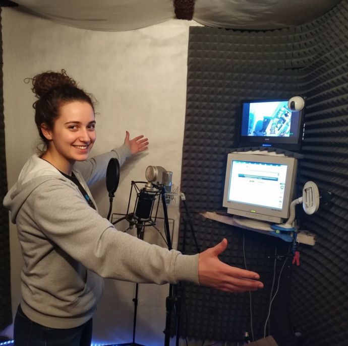 Музыкальный презент (запись песни в студии) в Москве