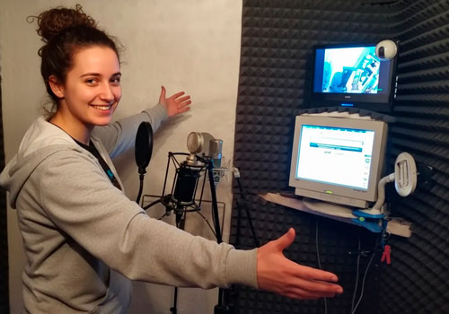 Музыкальный презент (запись песни в студии) в Москве