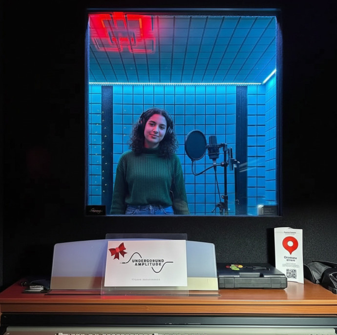 Запись песни в современной студии в Москве